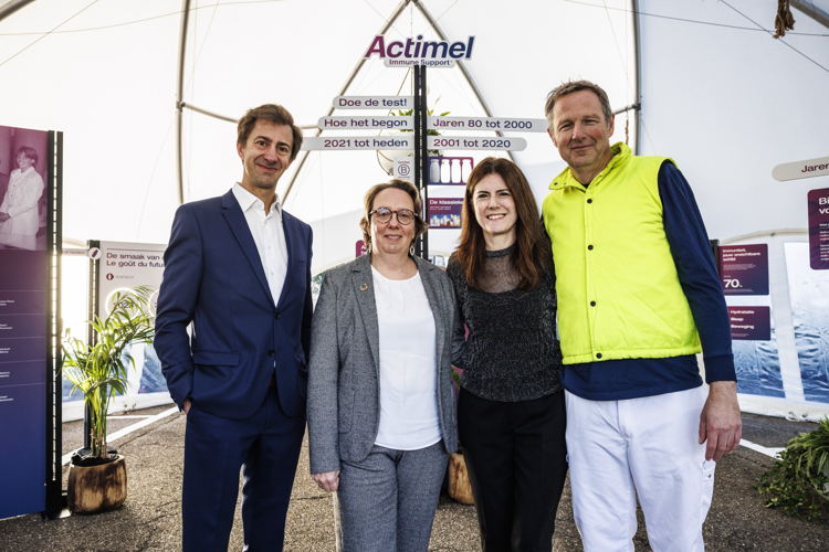 Links naar rechts: Olivier Rabartin, Nathalie Guillaume, Evren Dogu, Gerwin Moerman