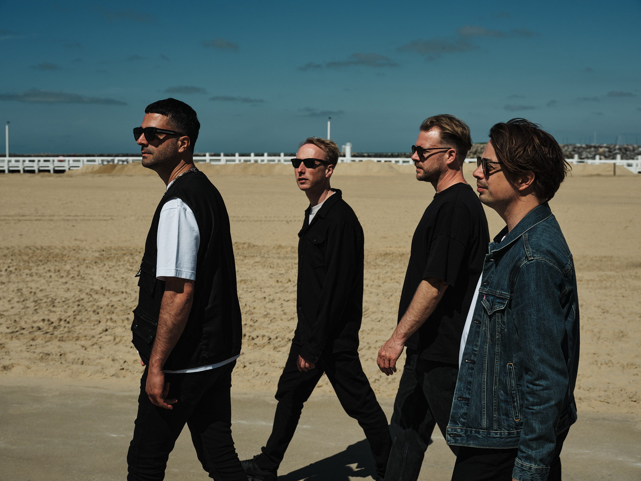 (c) Charlie De Keersmaecker
