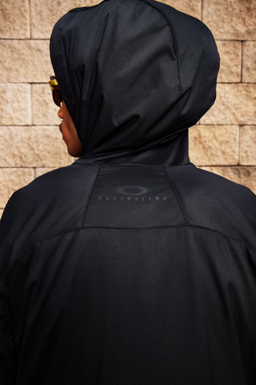 OAKLEY CRUSH THE ORDINARY - CAMPAIGN IMAGE (2)