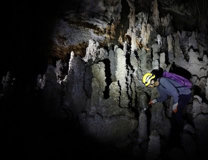 The study of the paleomagnetic record from 107,000 to 91,000 years ago is based on precise magnetic analysis and radiometric dating of a stalagmite from this cave in southwestern China. Image credit: Chuan-Chou Shen