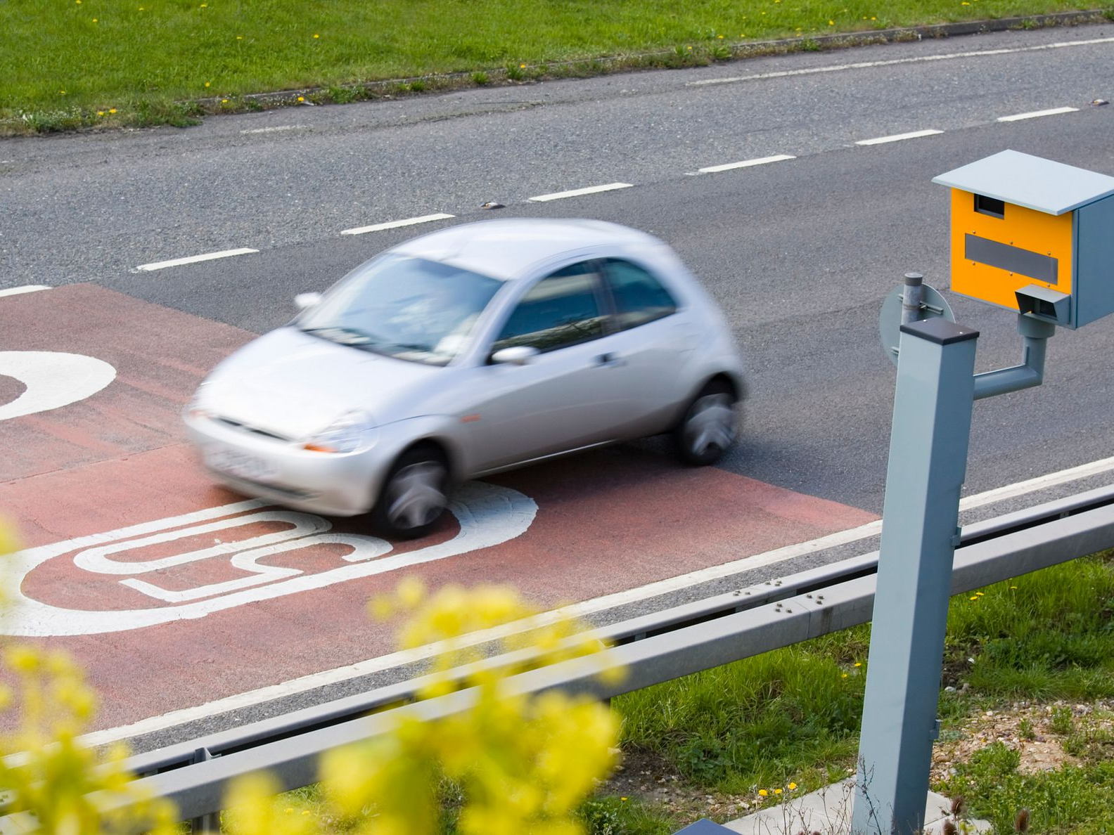 Lockdown speeders: drivers exploit coronavirus restrictions to speed excessively