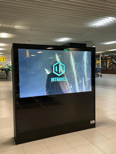 INTRAVEL on Schiphol Airport gates