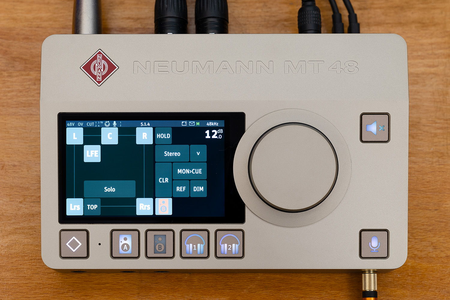 De Neumann MT 48 audio-interface krijgt een functionele update, die het mogelijk maakt om in immersieve audioformaten te werkeng