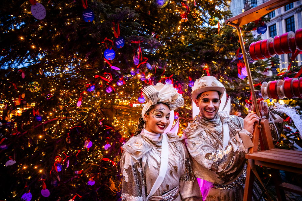 WIA kerstboom helpers (c) Victoriano Moreno