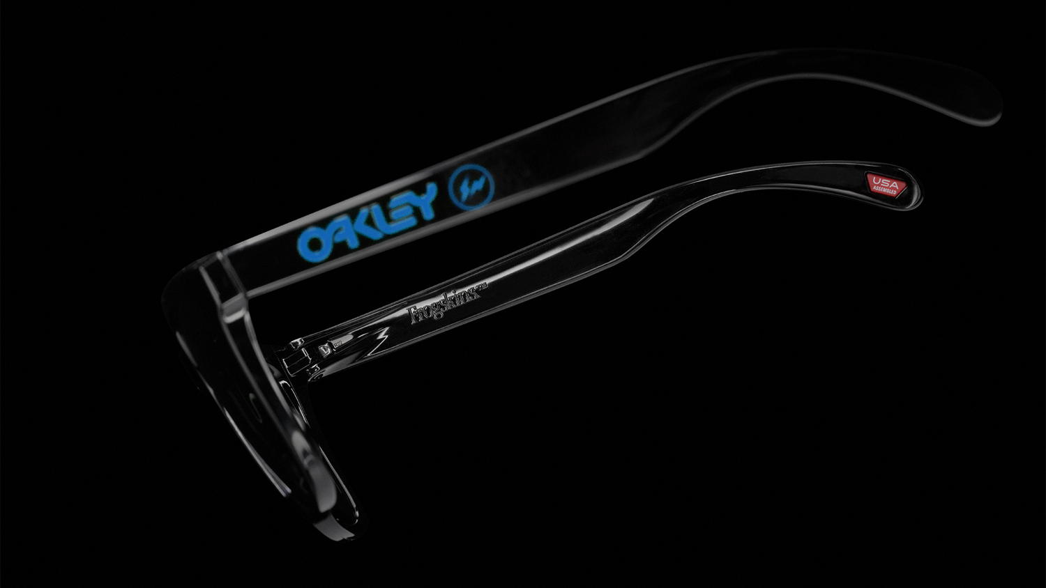 DROP 2 - OAKLEY x FRAGMENT COLLECTION FROGSKINS BLUE (2)
