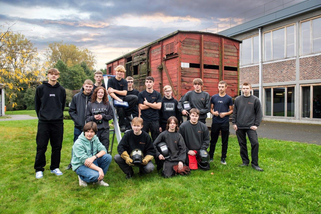 deportatiewagon met leerlingen Richtpunt Campus Ninove-Zottegem