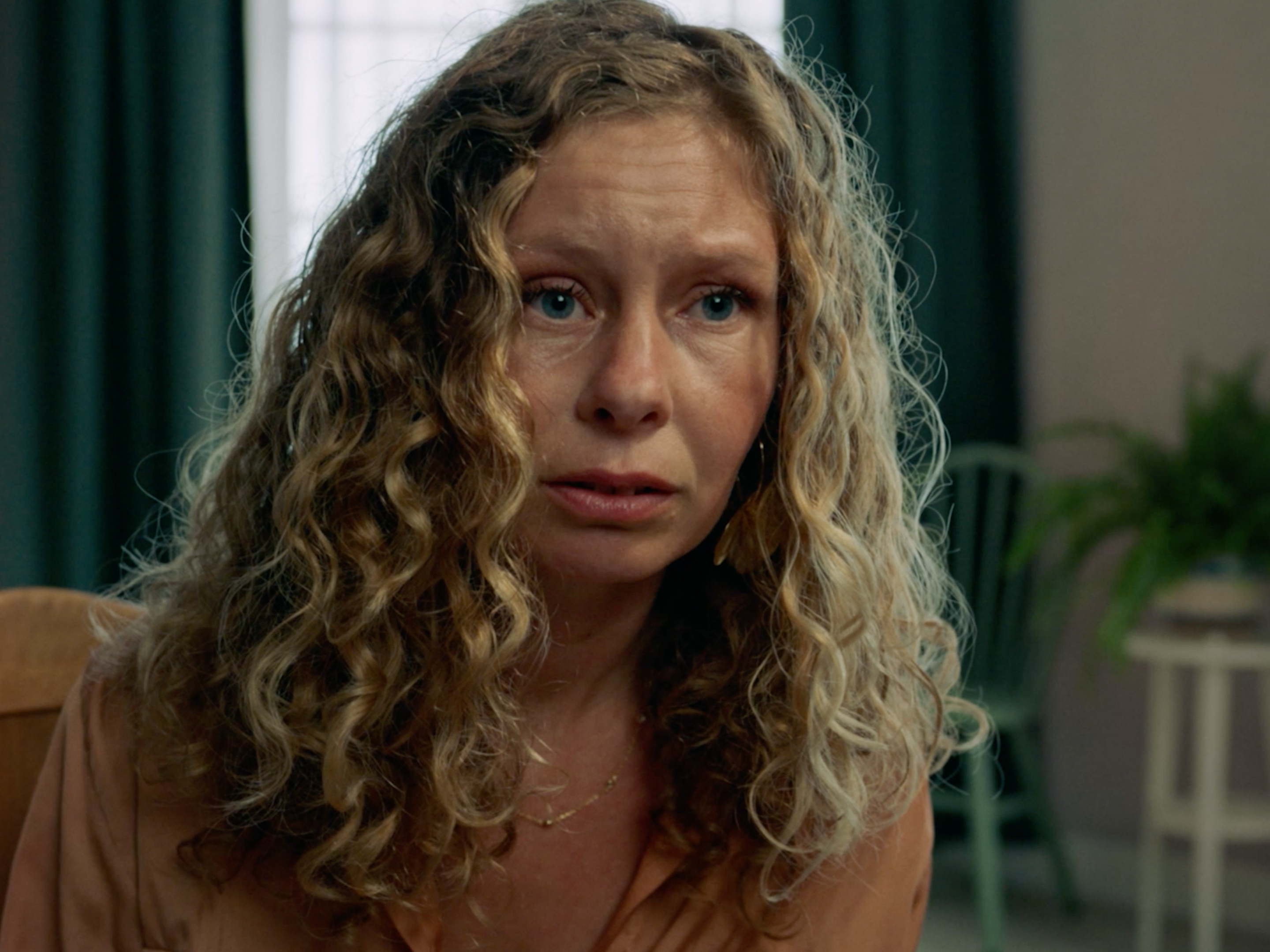 Kruidvat lance ses nouvelles « Promos Solidaires » avec un film poignant sur les conséquences de la précarité des soins