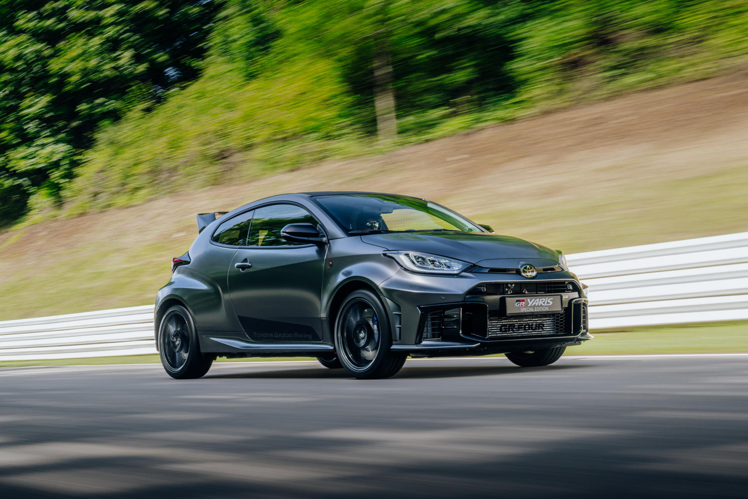 2024_GR Yaris_Special Edition_Ogier_DPL_Dynamic__010