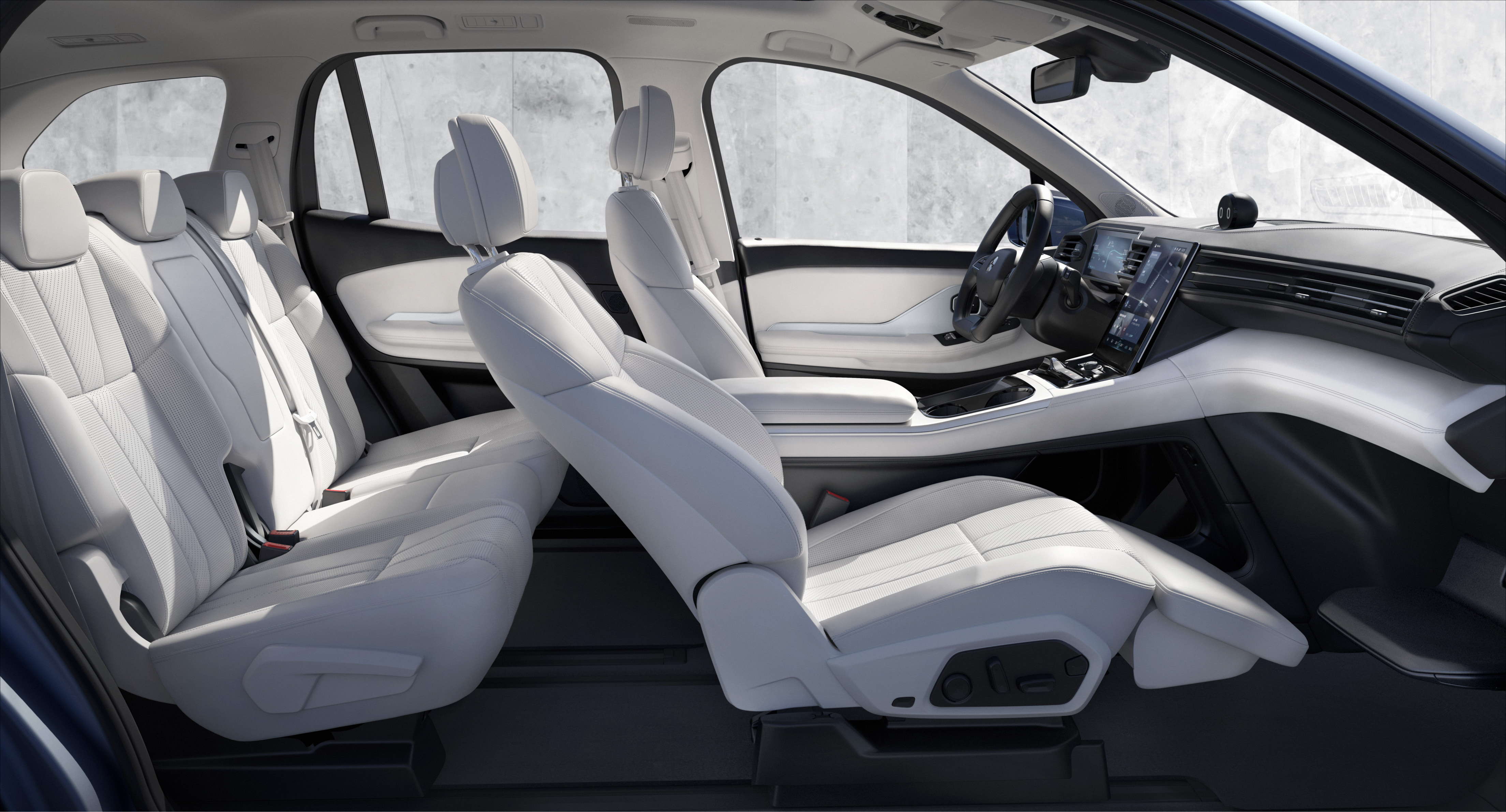 By integrating re-used CO2 as raw material, Adient pursues circular economy approaches for the automotive industry.