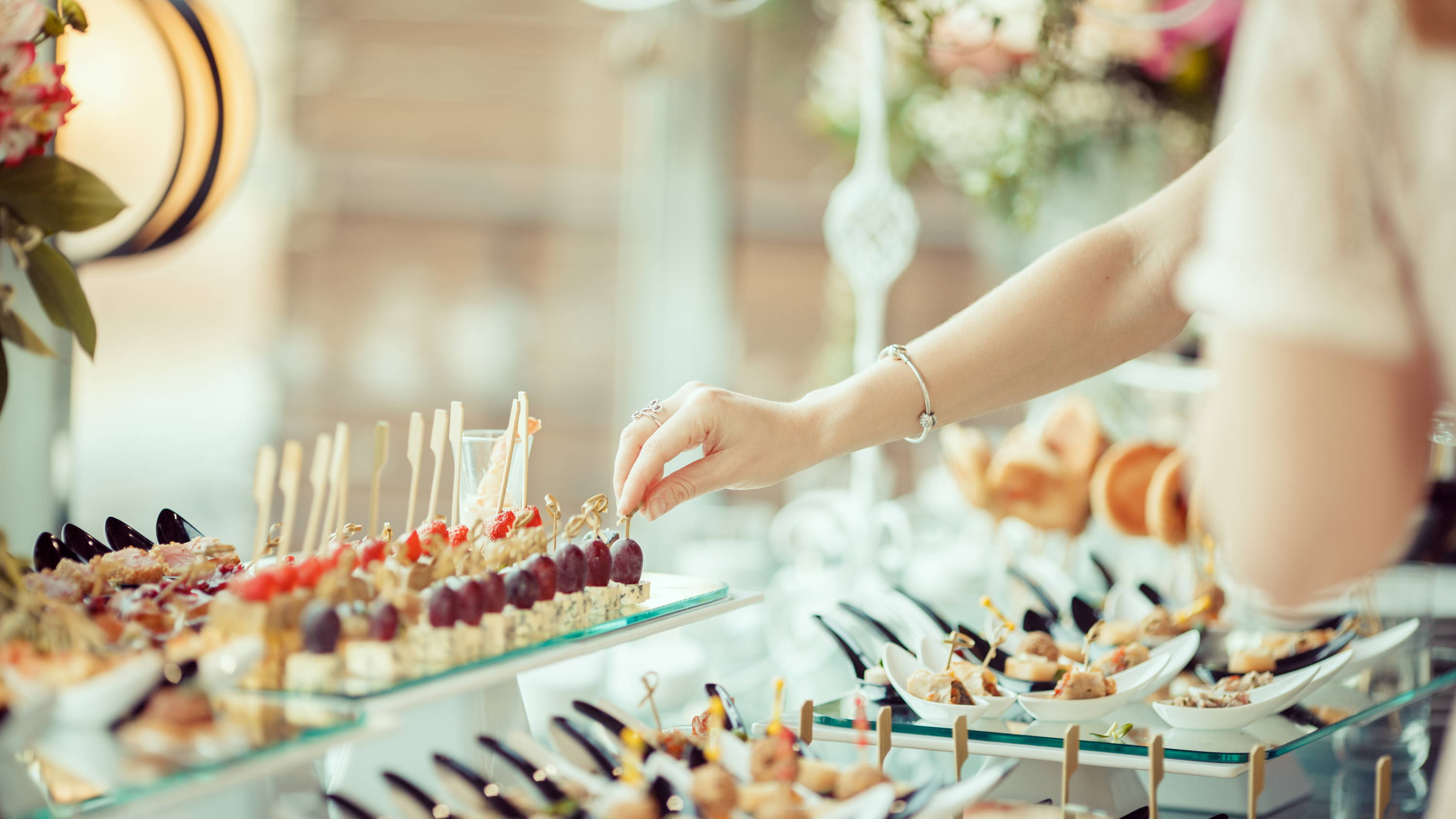 Waarom mensen met maagklachten vaak tussen de mazen van het zorgnet vallen