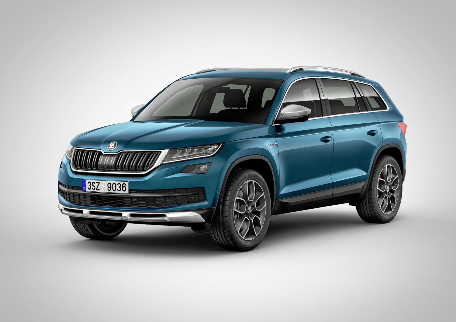 The 19-inch alloy wheels specially created for the ŠKODA KODIAQ SCOUT also contribute to its powerful appearance.