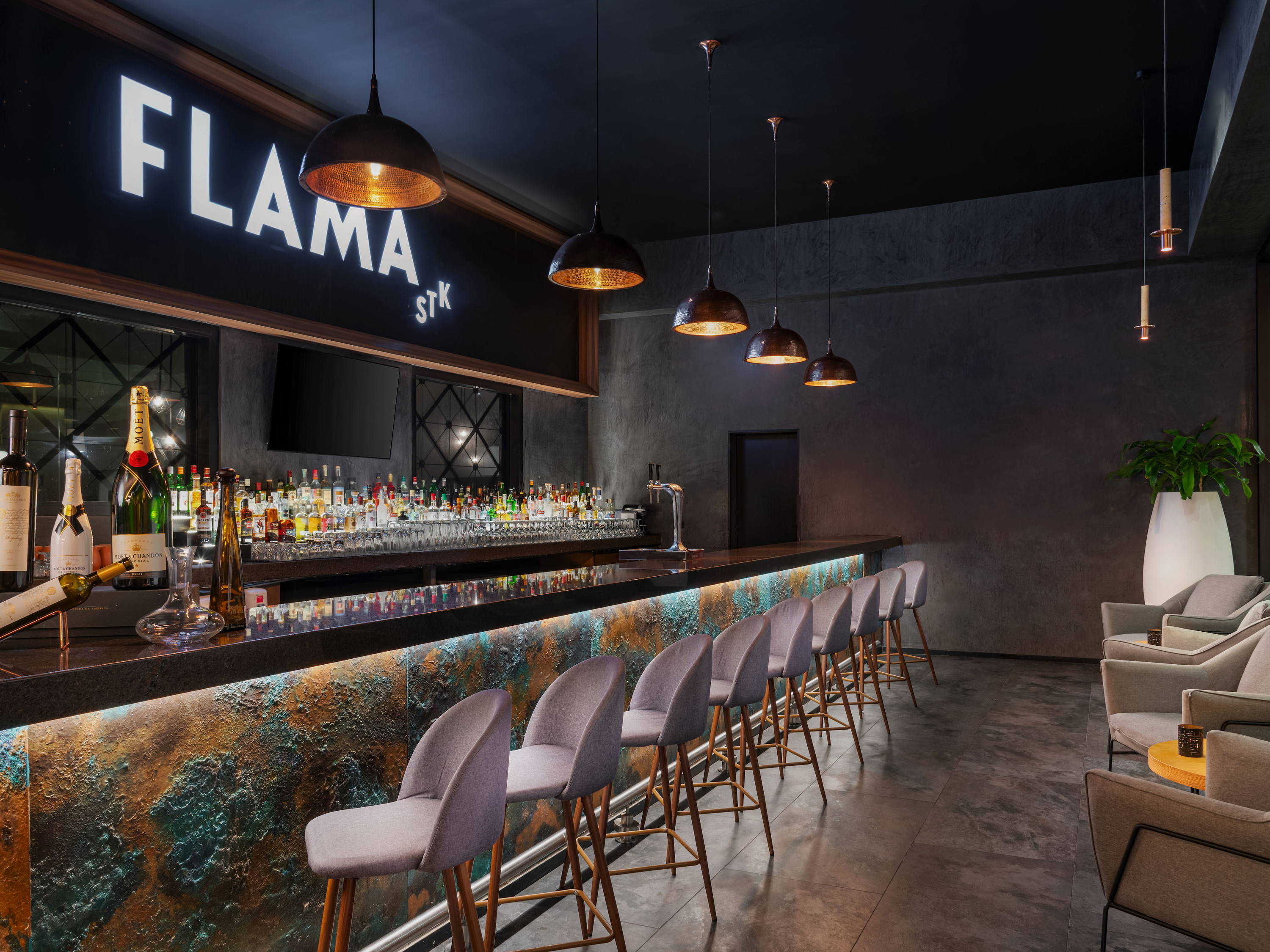 Hilton Cancun Mar Caribe abre las puertas de sus restaurantes La Luce y Flama STK a clientes locales