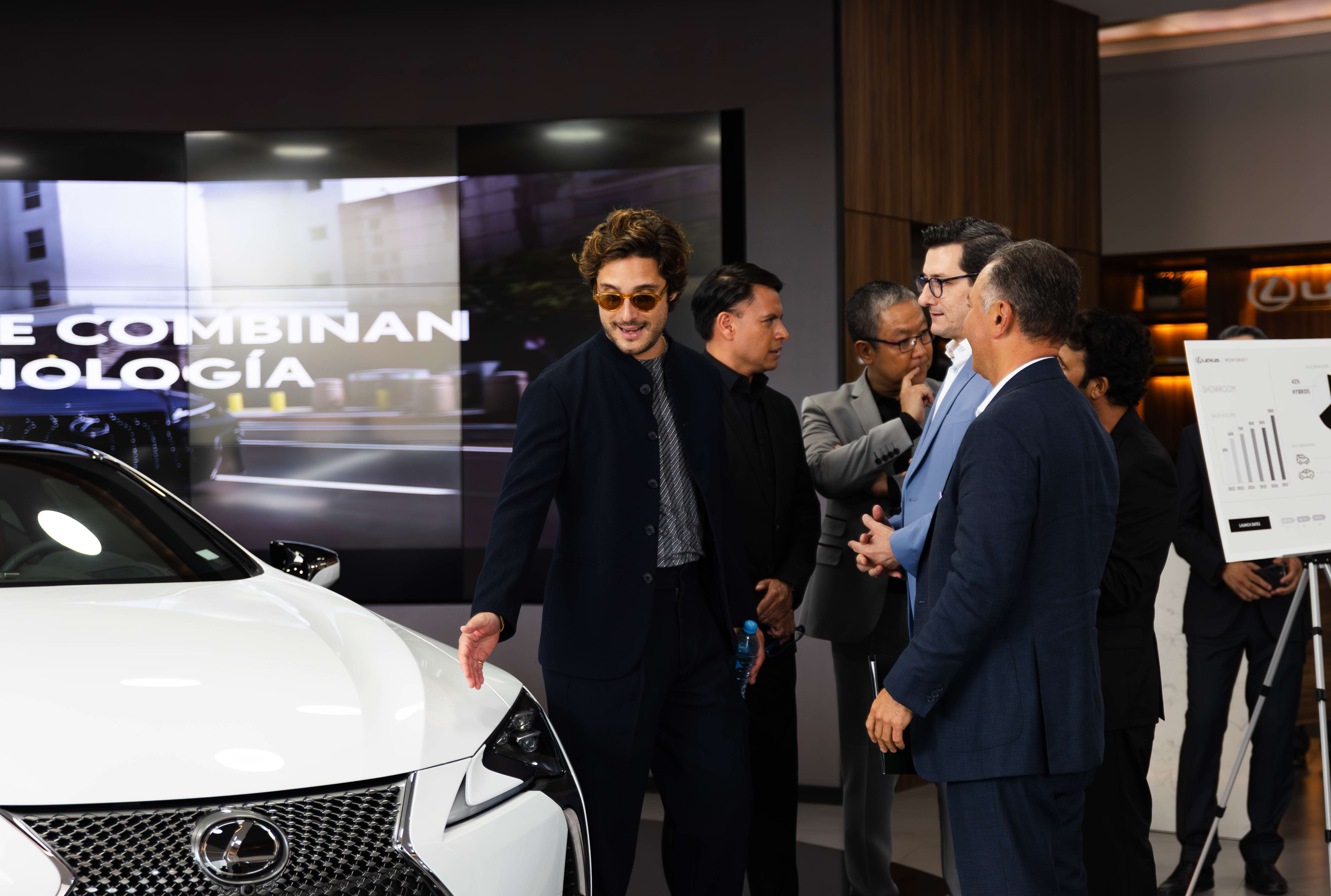 Diego Boneta, voz Lexus Diego Boneta, voz Lexus