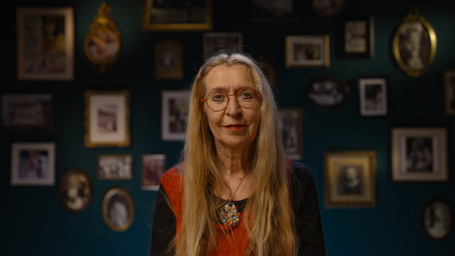 Moniek Darge