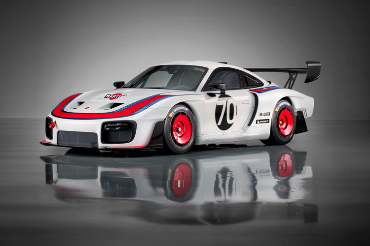Estreno mundial: nueva versión exclusiva del Porsche 935 - Un auto de 700 caballos para carreras de clubes, con motivo de los 70 años de autos deportivos Porsche
