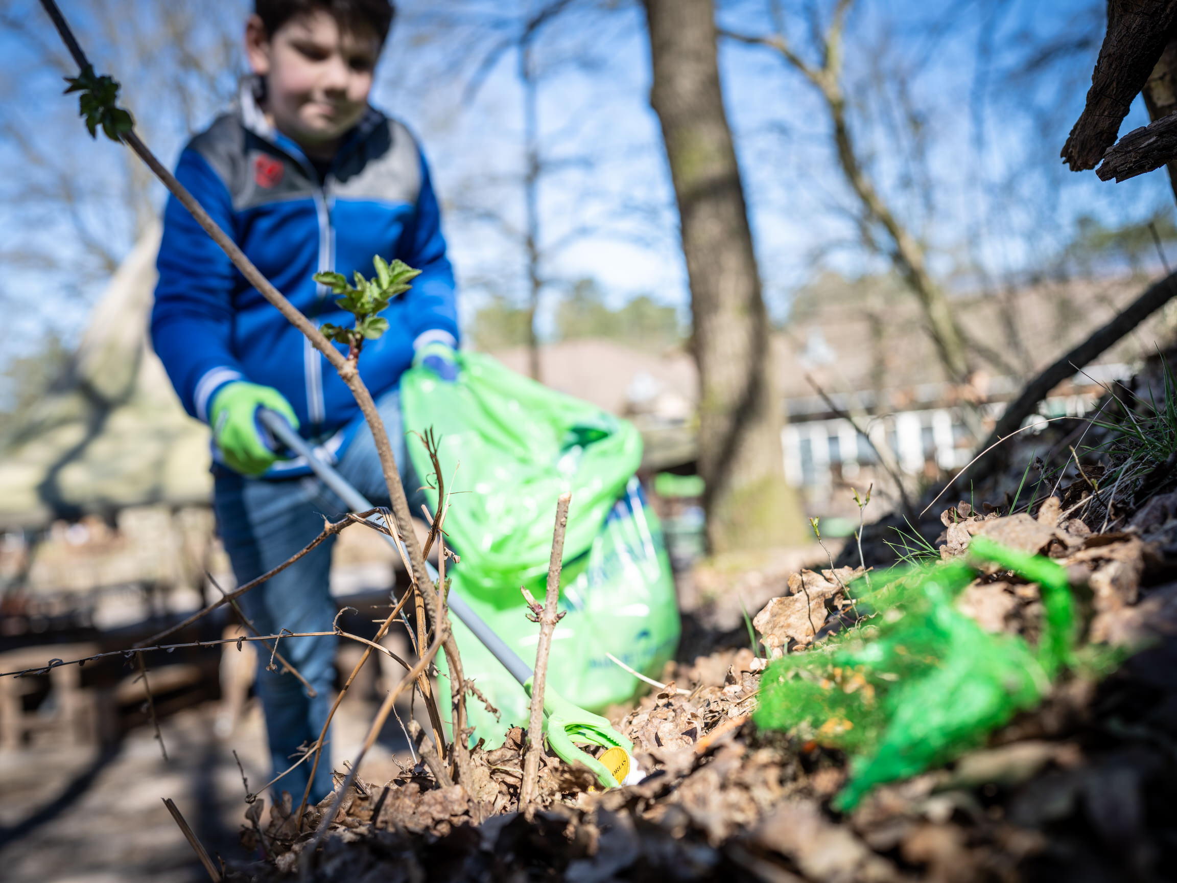 Roompot en Landal GreenParks doen mee aan de landelijke Opschoondag 