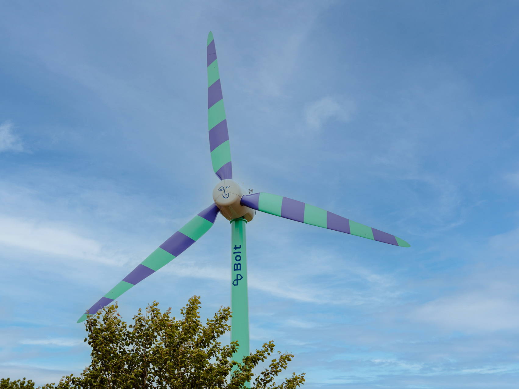 Innovation énergétique au Ronquières Festival : première éolienne sur un festival wallon