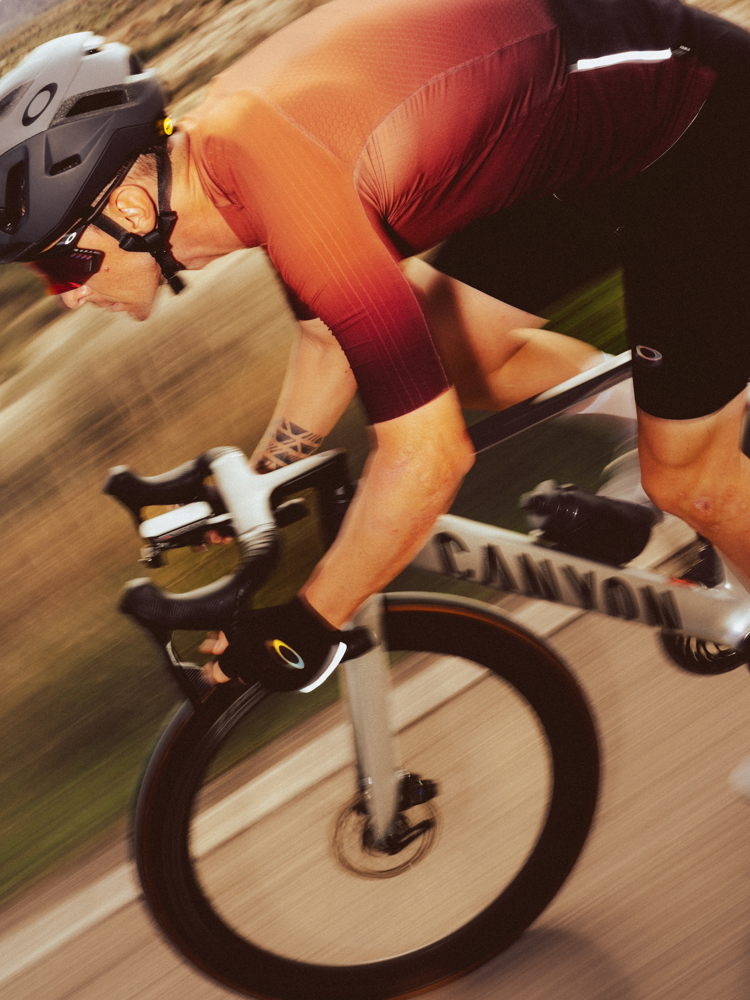 OAKLEY Q36.5 CAMPAIGN IMAGE