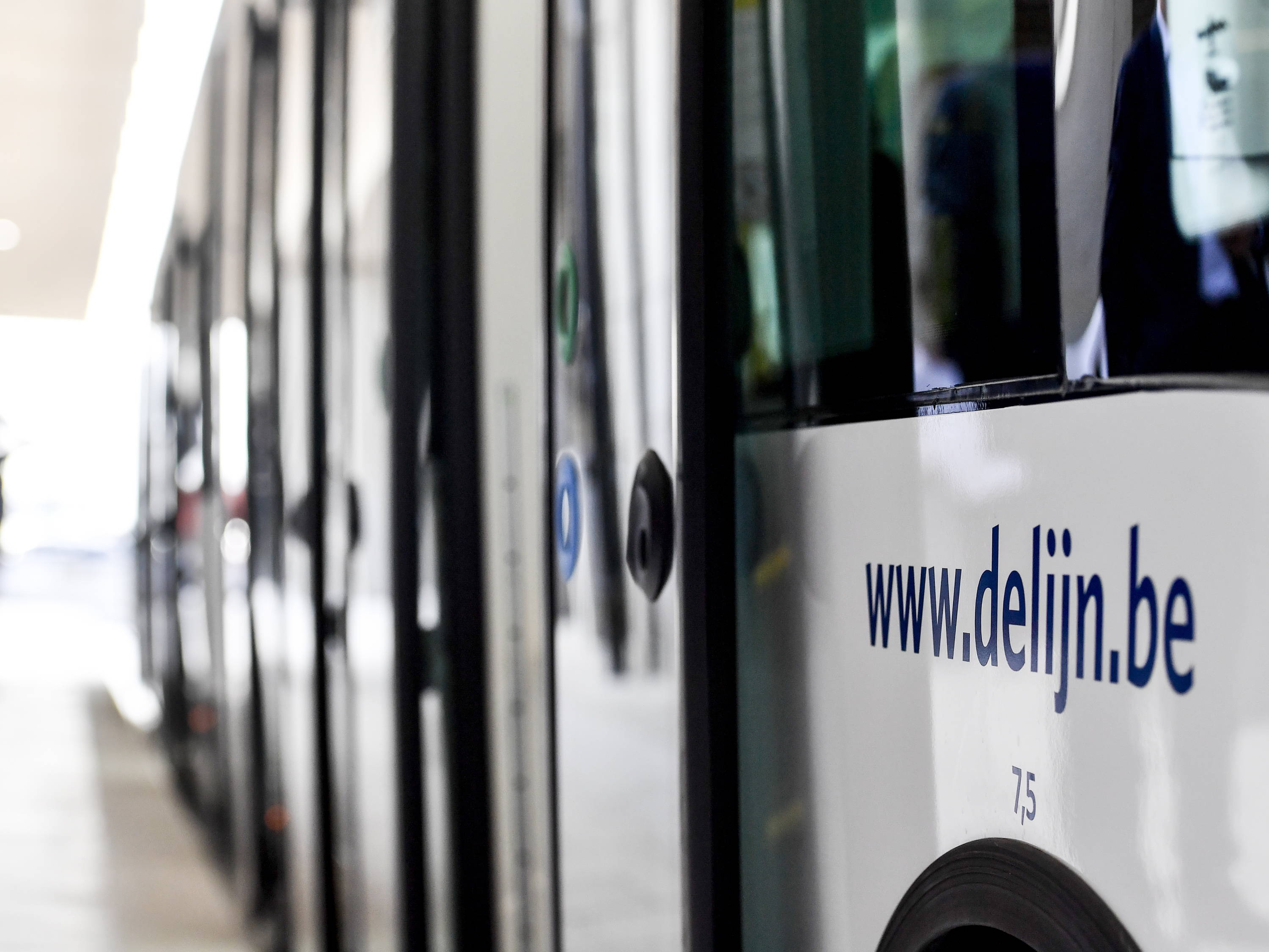 De Lijn launches pilot project with self-driving shuttles in Leuven