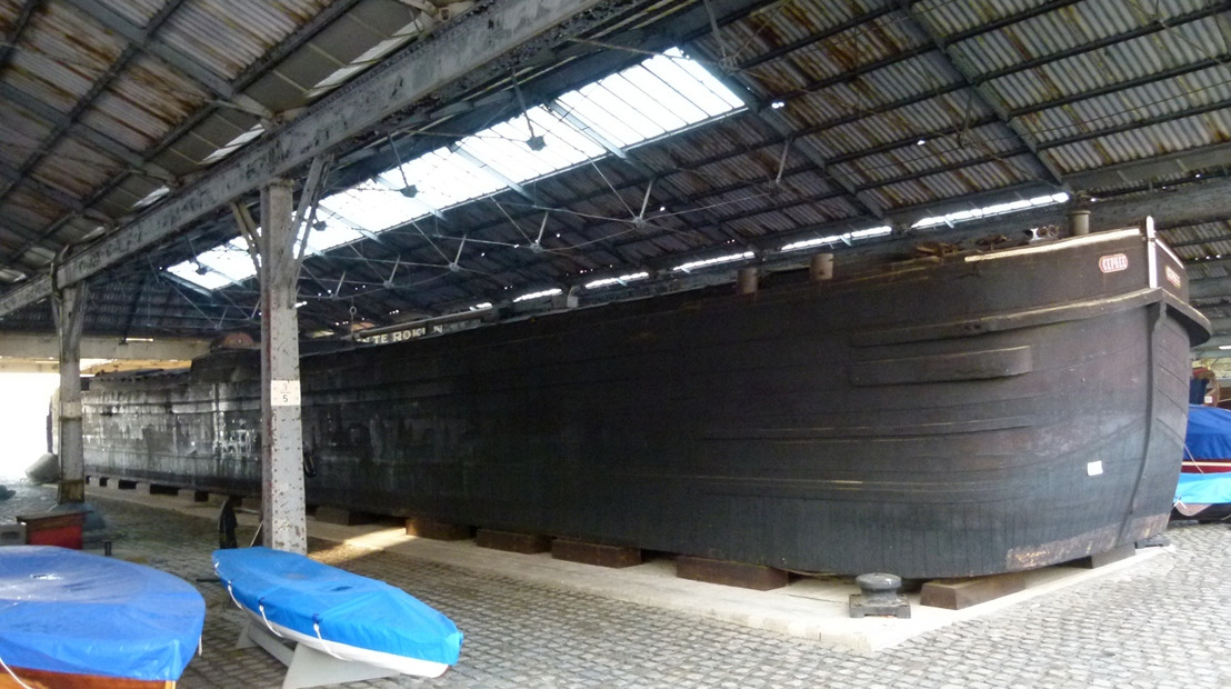 Historisch schip Céphée verhuist naar Droogdokkenpark