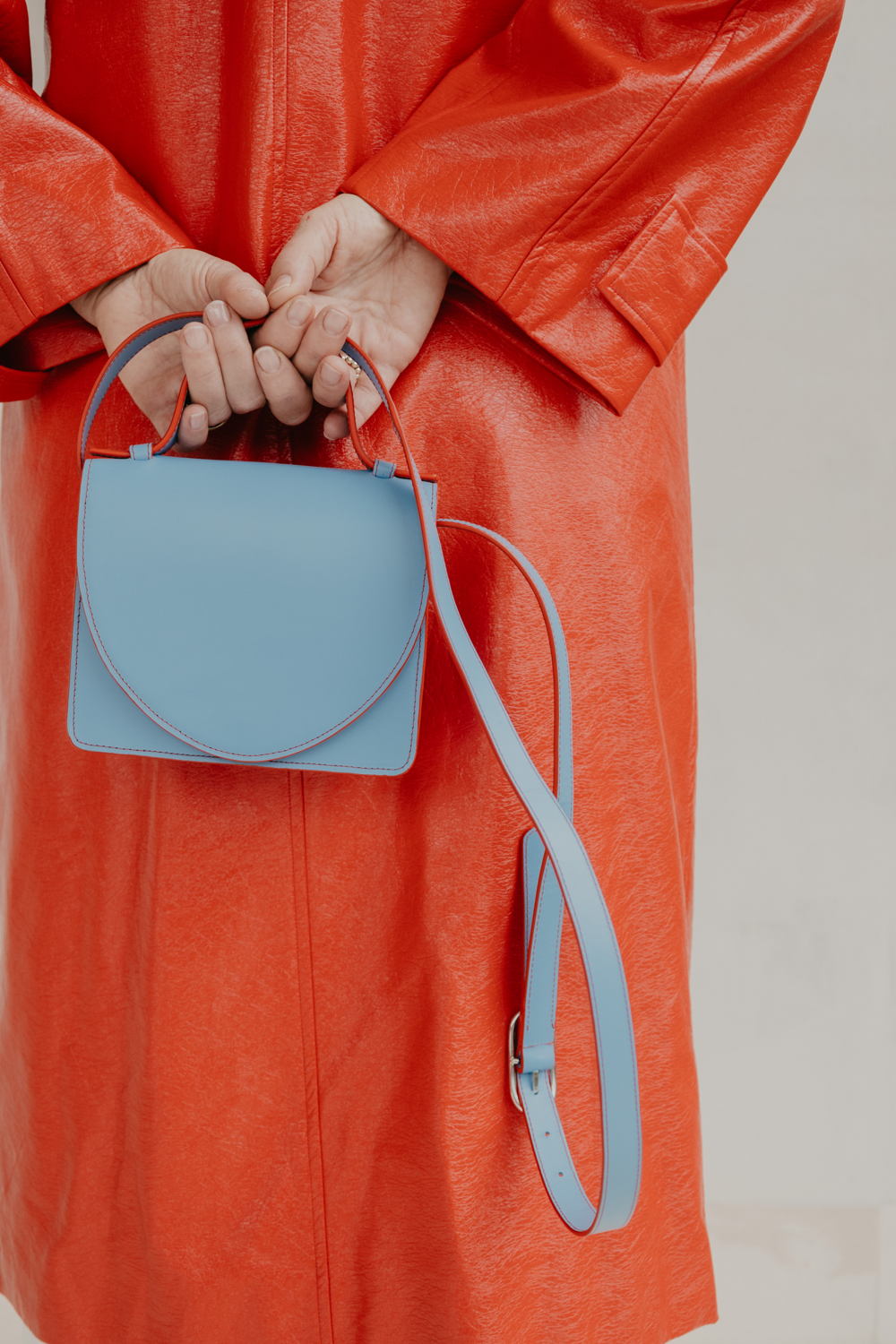 Mieke Dierckx_Micro bleu ciel red €350 (1)