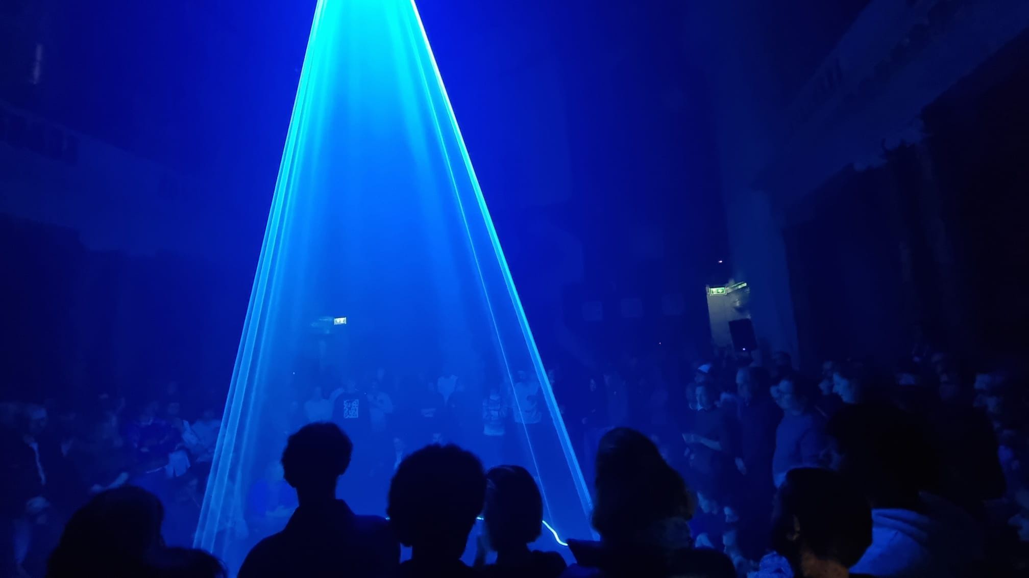 Lichtperformance AETHER van Nick Verstand tijdens Ekstasis LIVE, 2023