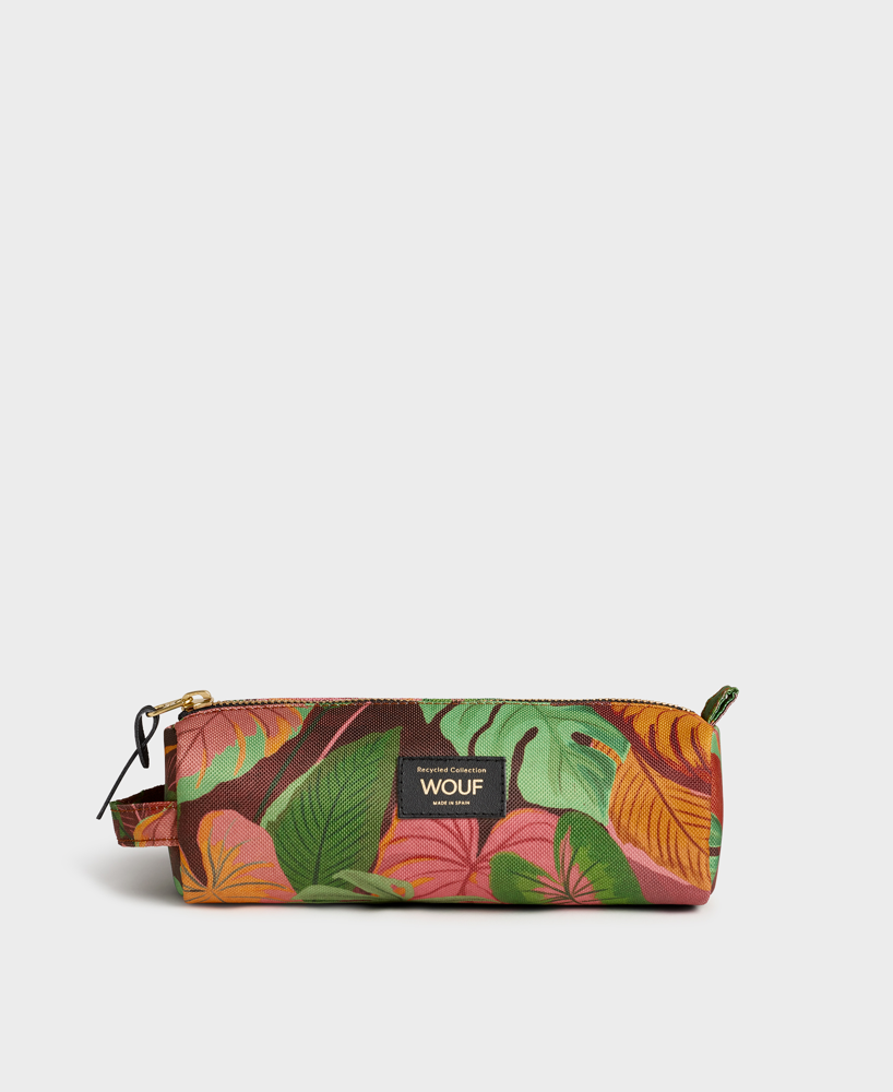 Juttu_FW23_WOUF_Texti Mia Pencil Case_JUTTU_€29,5 Juttu_FW23_WOUF_Texti Mia Pencil Case_JUTTU_€29,5