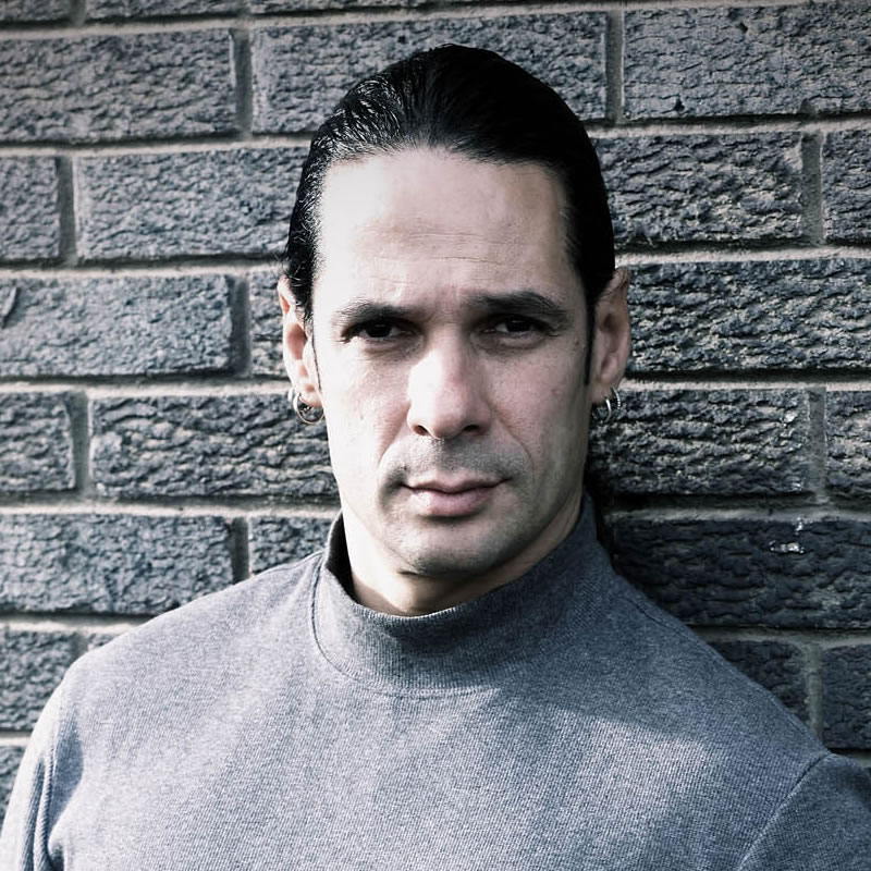 Chris Carter arbeitete selbst mehrere Jahre als Kriminal-Psychologe. 