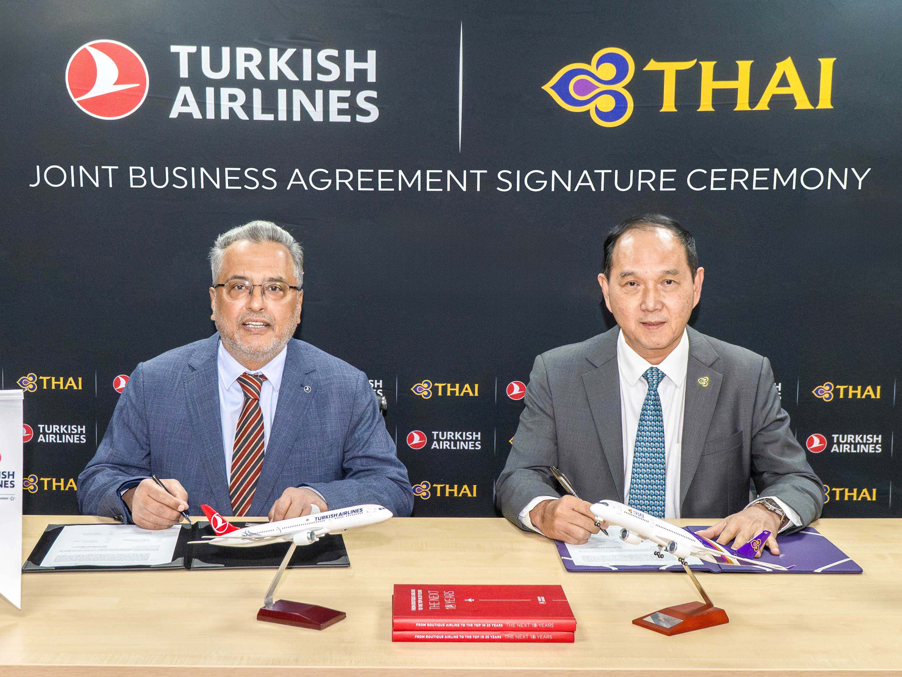 Turkish Airlines y THAI firman un acuerdo comercial de colaboración 
