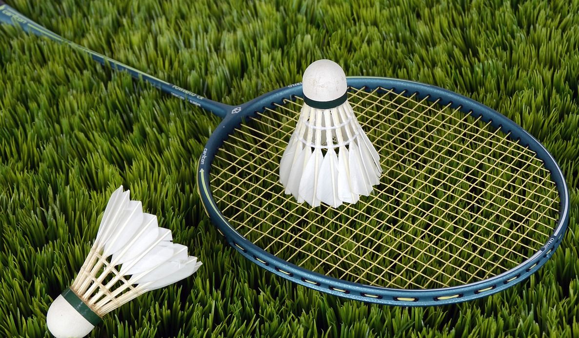 Nieuwe Instagram challenge: met badmintonracket mikken naar camembert om VIP-tickets te winnen voor Olympische Spelen