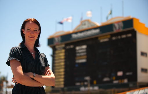Alison Mitchell will do ball by ball commentary for the Pakistan test series.