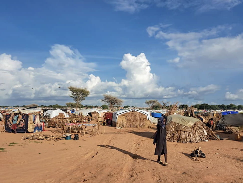 Temporary structures are set up in Camp Ecole, housing 150 000 refugees, before they are relocated to permanent camps. Copyright MSF