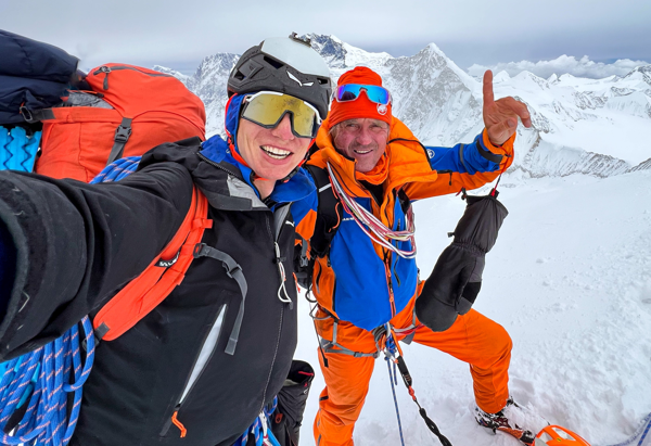 Marek Holeček gelingt mit "Simply Beautiful" die Erstbegehung der Nordwestwand des Sura Peak