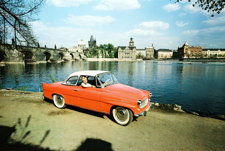Approximately two-thirds of the 14,863 ŠKODA FELICIA FELICIA SUPER built were exported to countries including the USA and Canada. A small series of imported parts kits was assembled in Ireland. Approximately two-thirds of the 14,863 ŠKODA FELICIA FELICIA SUPER built were exported to countries including the USA and Canada. A small series of imported parts kits was assembled in Ireland.