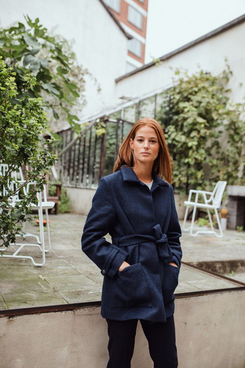 Mardi Editions - August Edition 21 - Manteau Jo Bleu - 395€ Mardi Editions - August Edition 21 - Manteau Jo Bleu - 395€