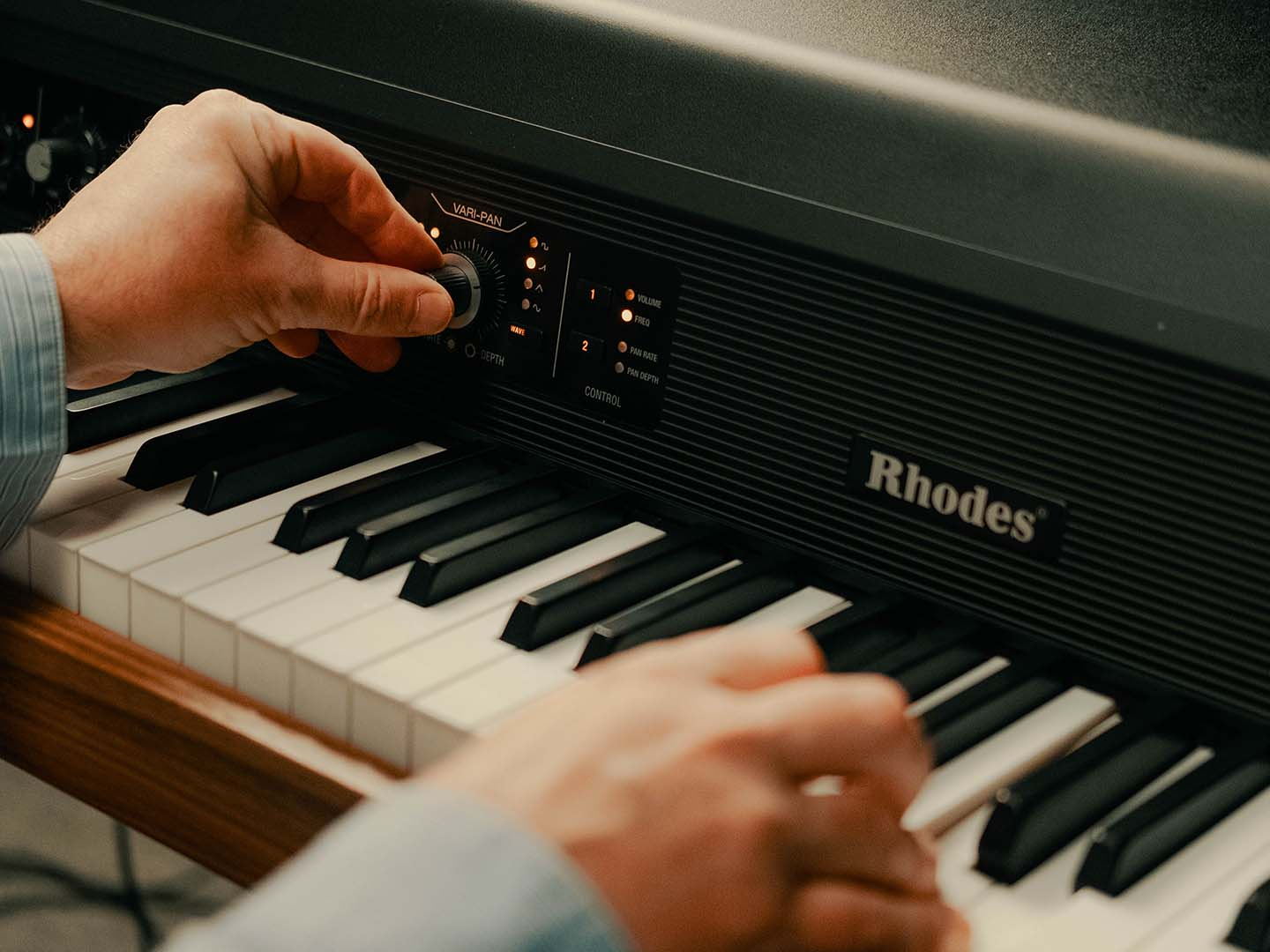 Rhodes Celebrates 500th MK8 Piano Shipment with Free Global Shipping