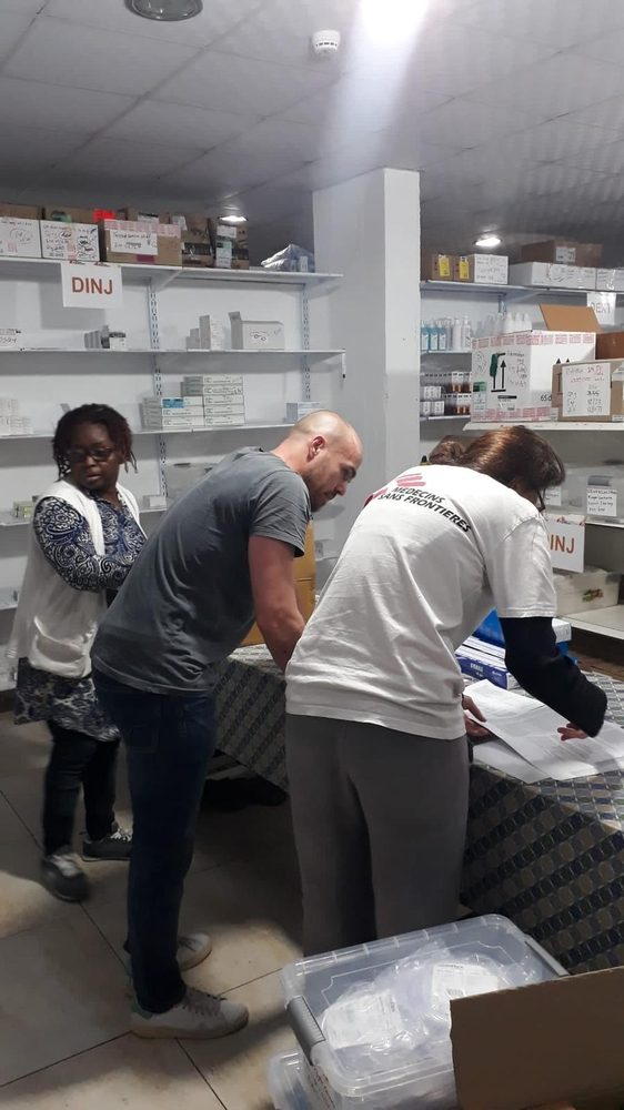 MSF staff prepare a medical supplies donation for the ministry of health in Gaza after Israeli strikes on October 8, 2023 | Photographer: MSF | Date: 08/10/2023 MSF staff prepare a medical supplies donation for the ministry of health in Gaza after Israeli strikes on October 8, 2023 | Photographer: MSF | Date: 08/10/2023