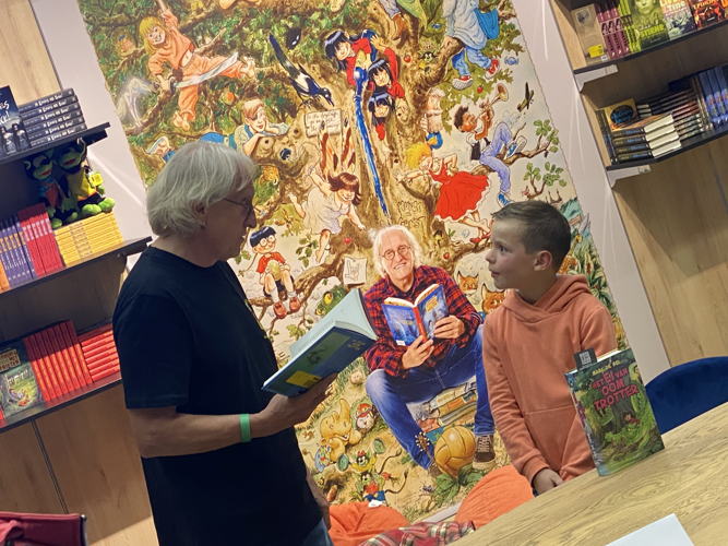 Marc De Bel leest fragment voor uit 'Het Ei van Oom Trotter'