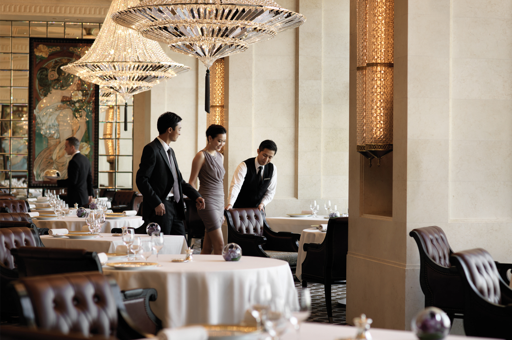 Cathay Pacific announces Four Seasons Hotel Hong Kong as Marco Polo