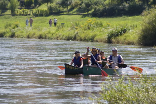 Canoeying at the Weser River Hameln c) HMT