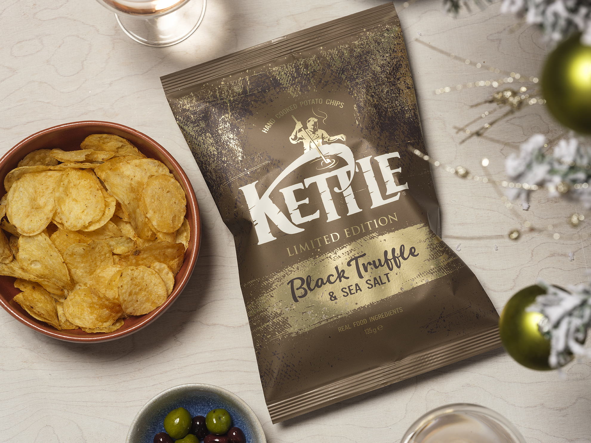 KETTLE CHIPS LANCEERT DE LIMITED EDITION “BLACK TRUFFLE & SEA SALT”
