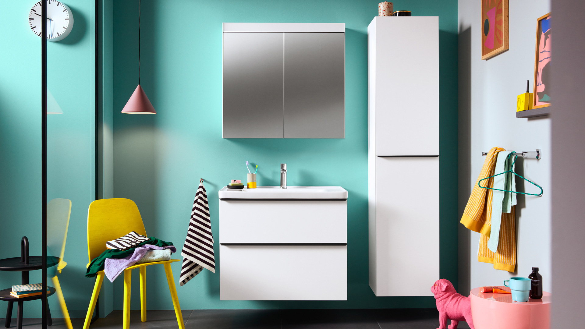 Voici comment transformer votre salle de bains avec une simple couche de peinture