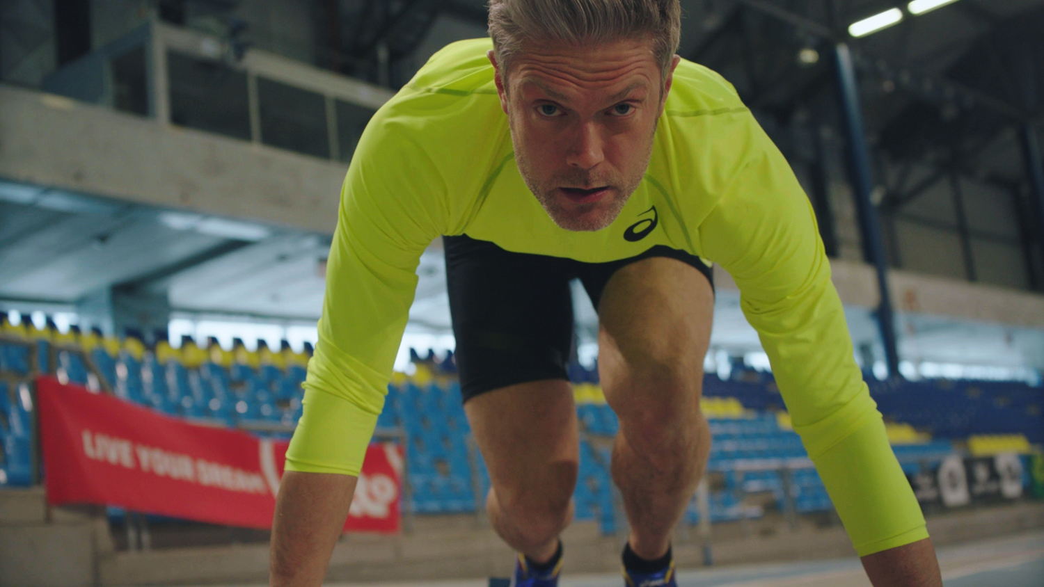 Maarten test zijn start - (c) VRT / De Mensen