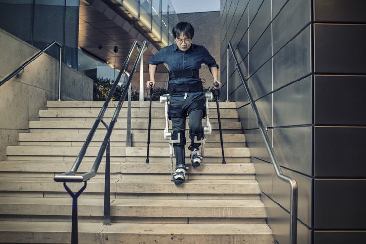 Hyundai Wearable Robot