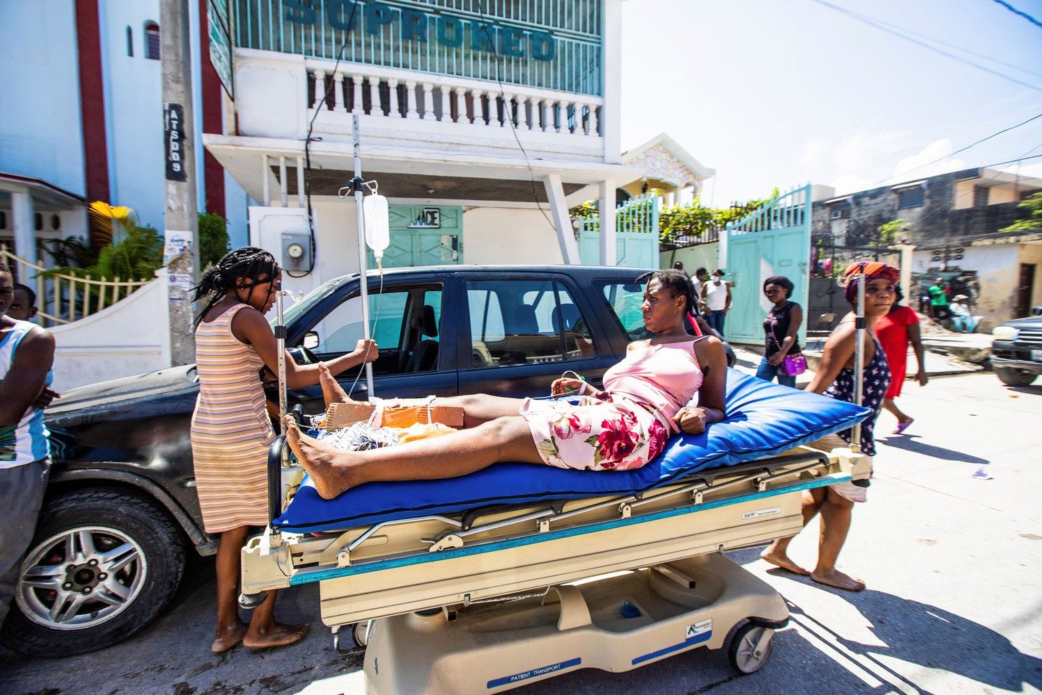 Haiti Earthquake: Photo by Ralph Tedy Erol / AP