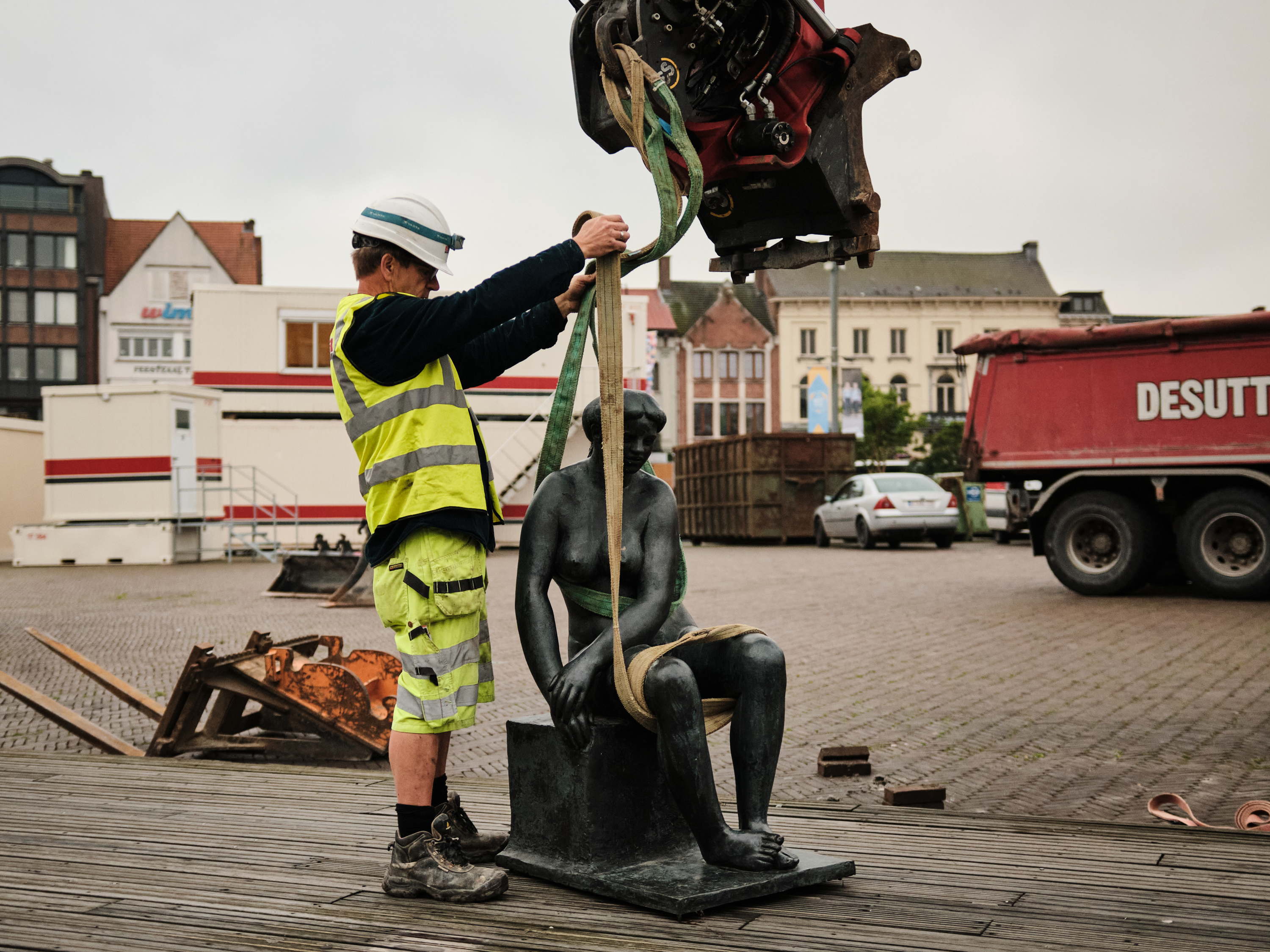 Media alert: Standbeelden krijgen tijdens de vernieuwing van de Grote Markt  een tijdelijke stek in de stad