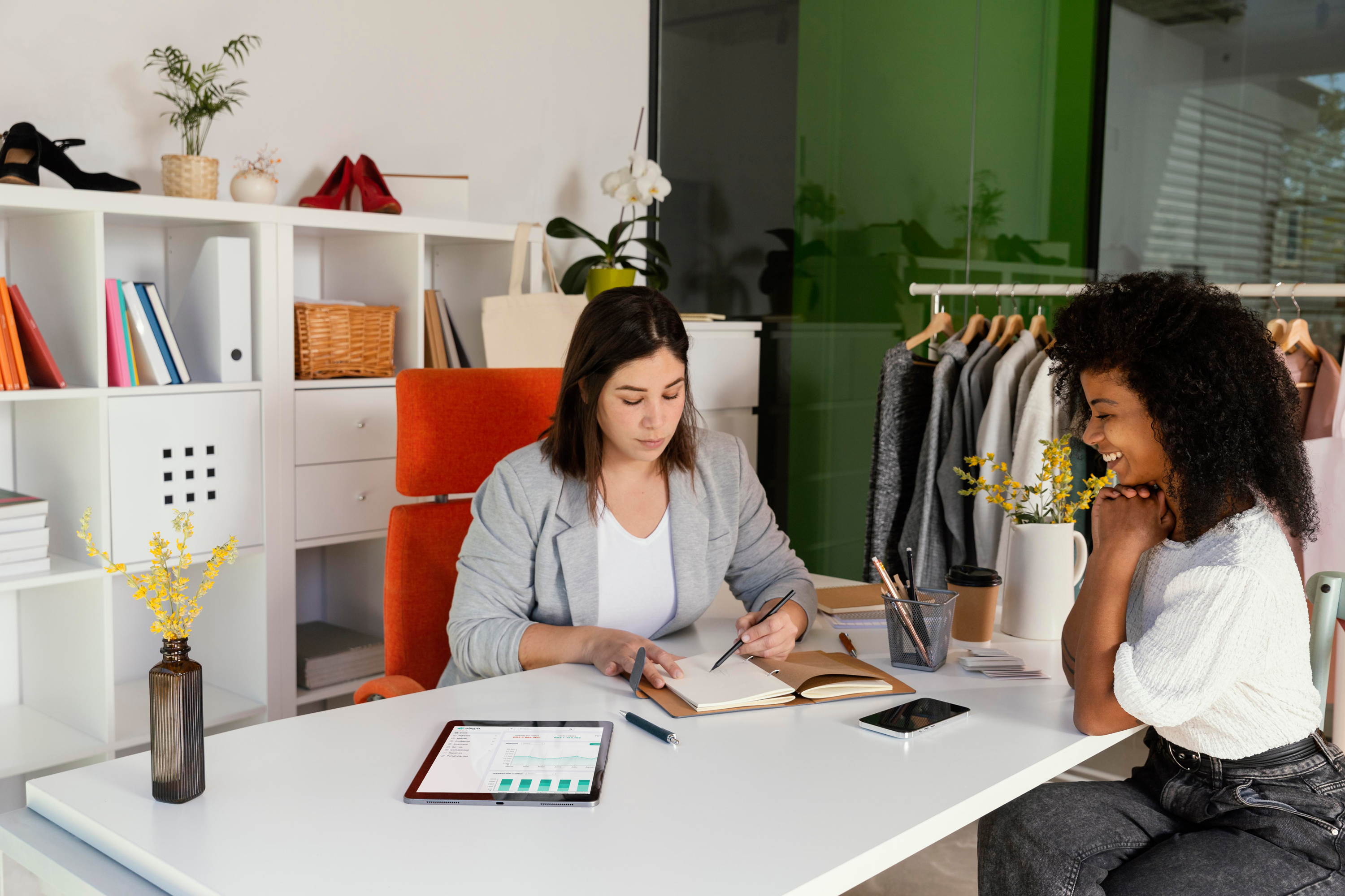 100 mil empresas en República Dominicana accederán a soluciones digitales con IA gracias a la alianza entre Alegra.com y Visa