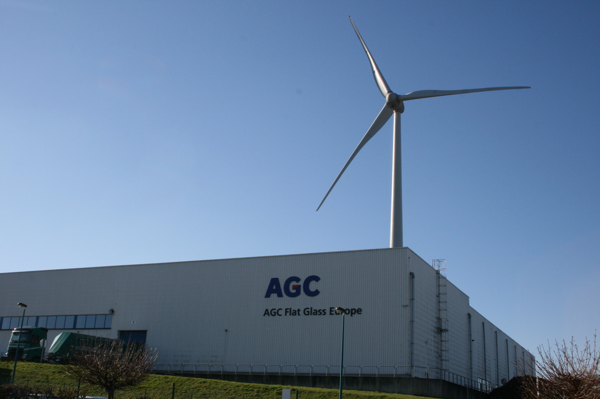 AGC Glass Europe achète de l'électricité verte provenant de 14 éoliennes Luminus et rend ainsi son processus de production plus durable