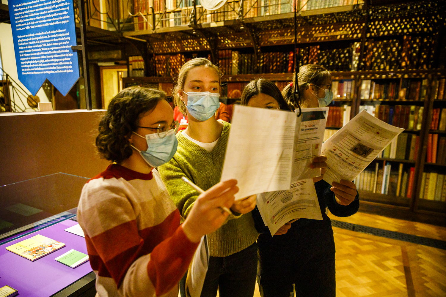 Workshop Heldenflix in de Erfgoedbibliotheek Hendrik Conscience | Foto door Victoriano Moreno
