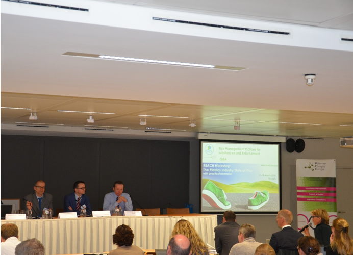 Klaus Berend (European Commission), Dr. Jochem F. M. van der Waals (Ministry of Infrastructure and the Environment), Christian Schmitt (BASF) taking questions from the audience